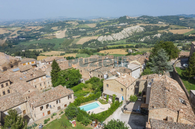 Casale in vendita a Santa Vittoria in Matenano