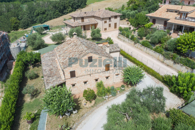 Casale in vendita a Magliano di Tenna