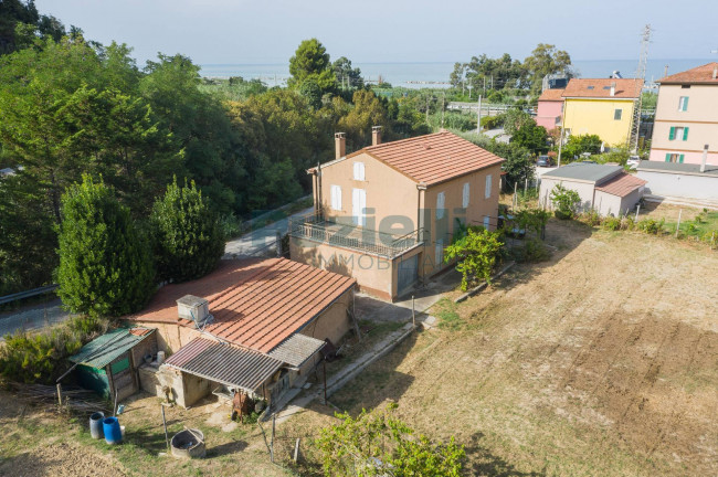 Casa singola in vendita a Fermo