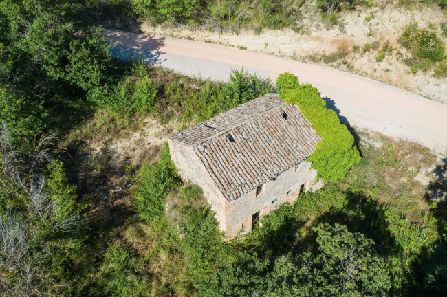 Casale in vendita a Montefiore dell'Aso