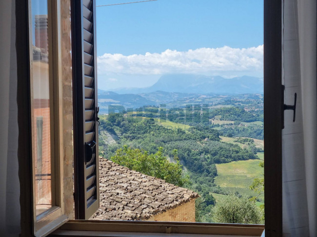 Casale in vendita a Monterubbiano