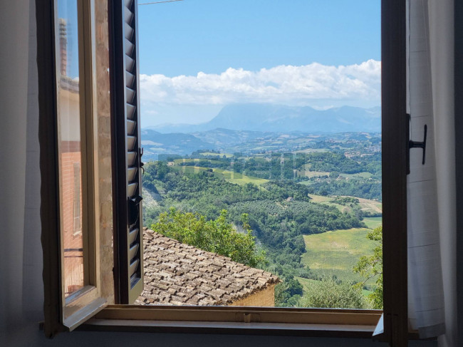 Casale in vendita a Monterubbiano