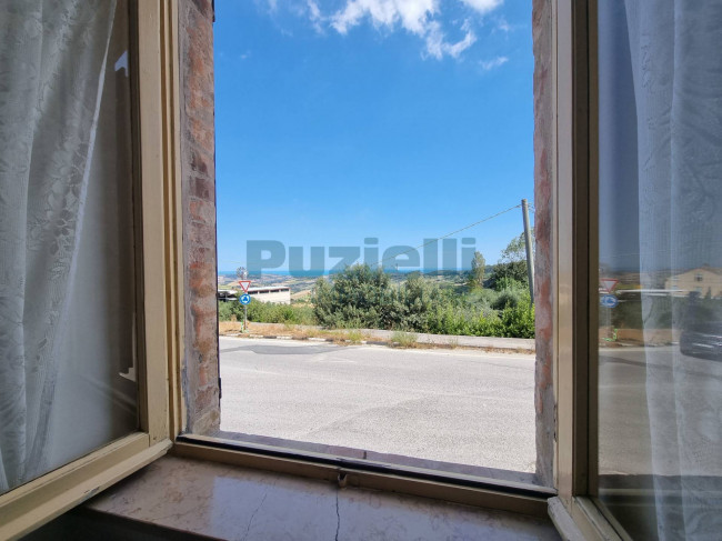 Casale in vendita a Monterubbiano