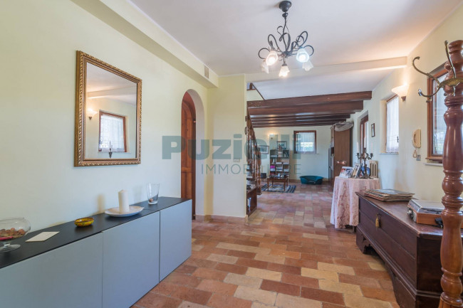 Casale in vendita a Fermo