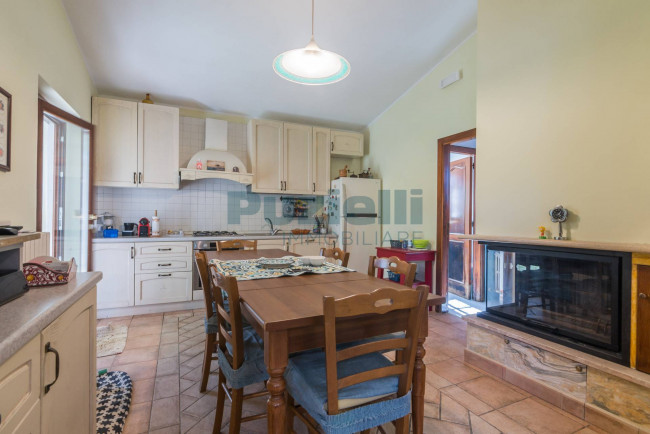 Casale in vendita a Fermo