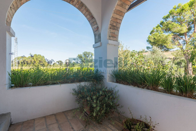 Casale in vendita a Fermo