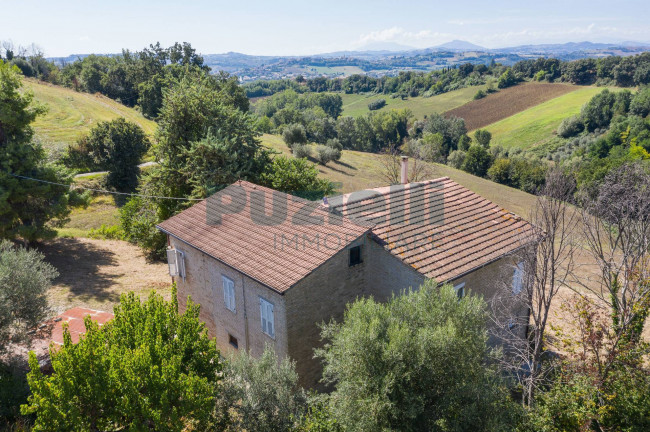 Casale in vendita a Magliano di Tenna