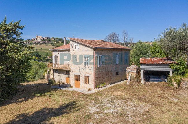  for sale in Magliano di Tenna