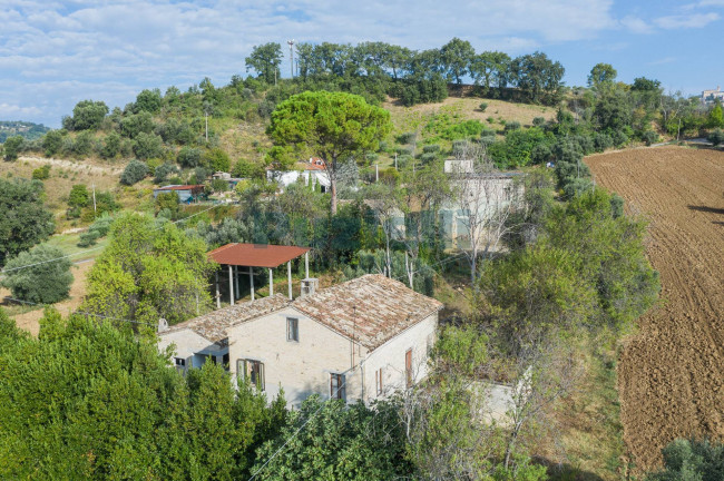 Casale in vendita a Montegiorgio