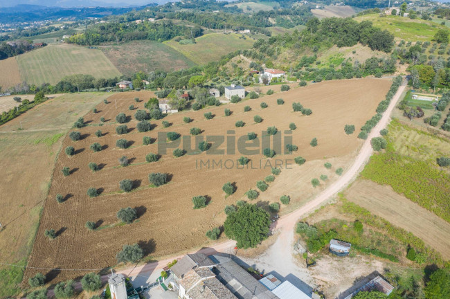 Casale in vendita a Montegiorgio