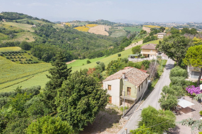 Casale in vendita a Montegiorgio