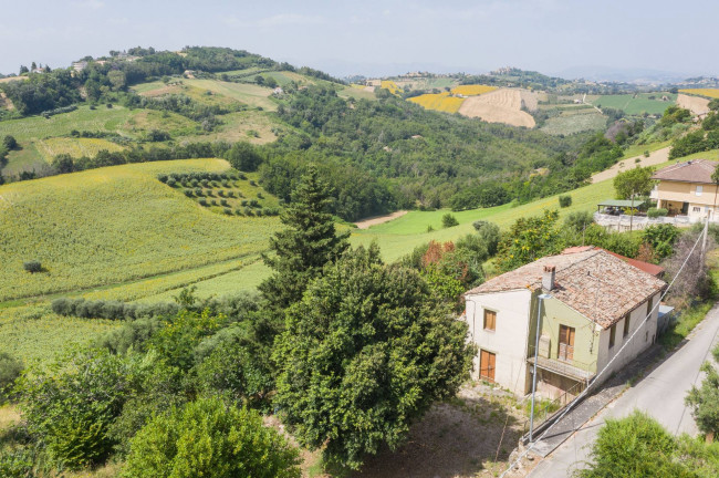 Casale in vendita a Montegiorgio