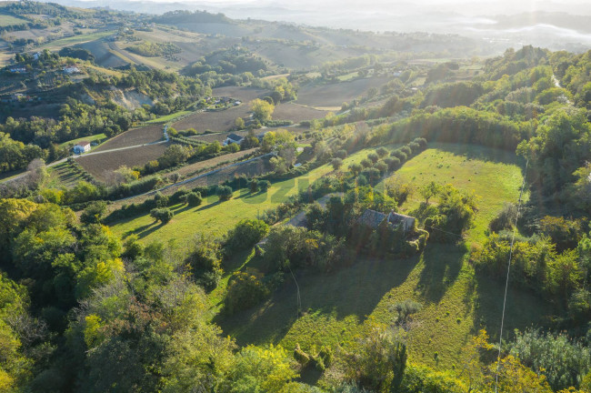 Casale in vendita a Montegiorgio