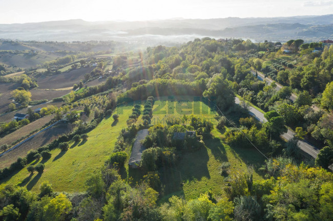 Casale in vendita a Montegiorgio