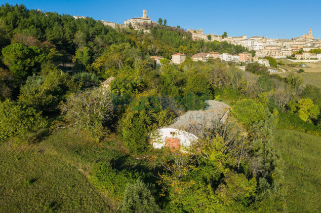 Casale in vendita a Montegiorgio