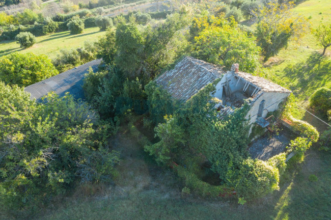 Casale in vendita a Montegiorgio