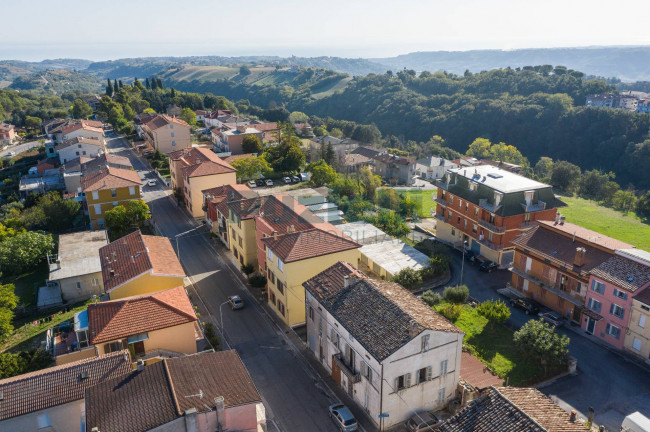 Casa singola in vendita a Montefiore dell'Aso