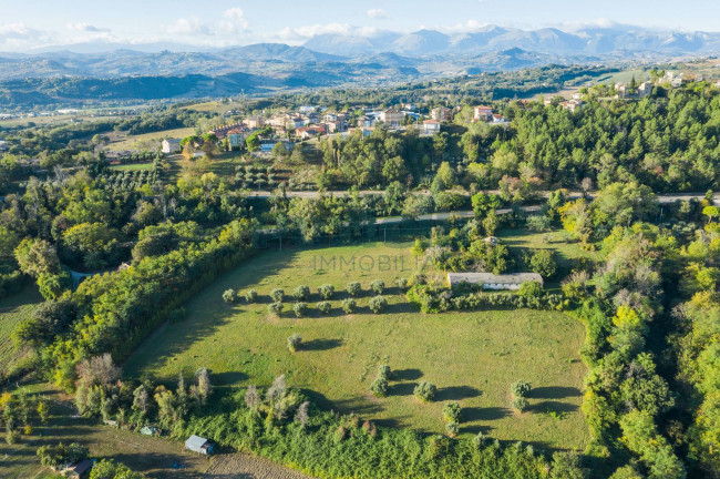 Casale in vendita a Montegiorgio