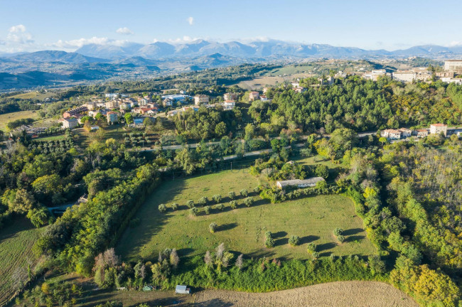 Casale in vendita a Montegiorgio