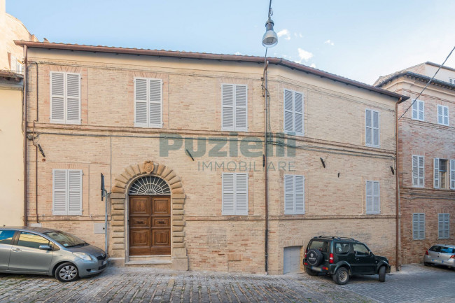 Casa indipendente in vendita a Fermo