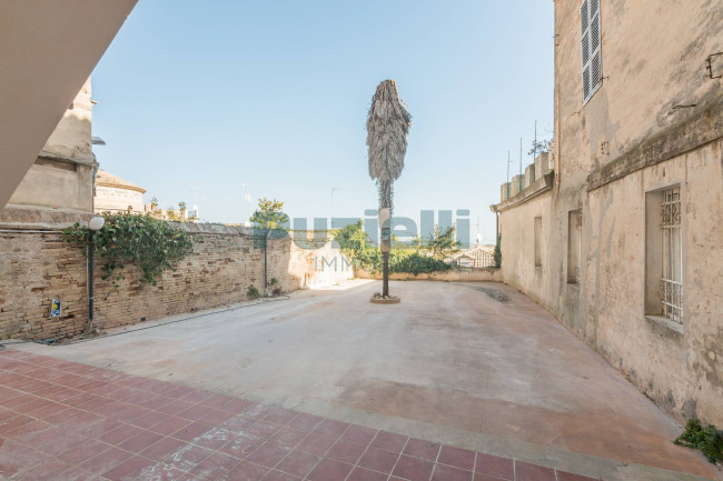 Casa indipendente in vendita a Fermo