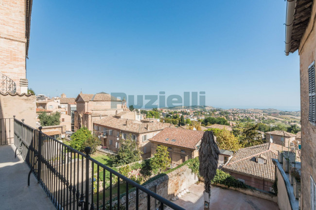 Casa indipendente in vendita a Fermo