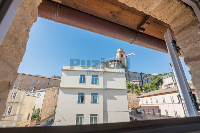 Casa indipendente in vendita a Fermo