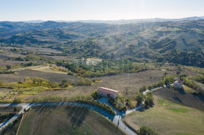 Casa singola in vendita a Sant'Angelo in Pontano