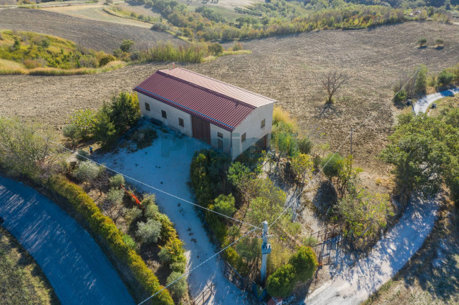 Casa singola in vendita a Sant'Angelo in Pontano