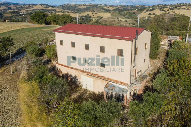 Casa singola in vendita a Sant'Angelo in Pontano