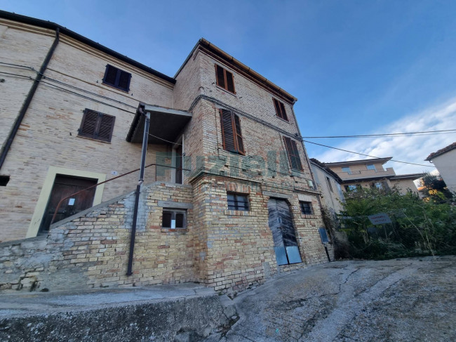 Casa indipendente in vendita a Lapedona