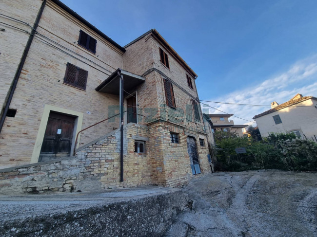 Casa indipendente in vendita a Lapedona