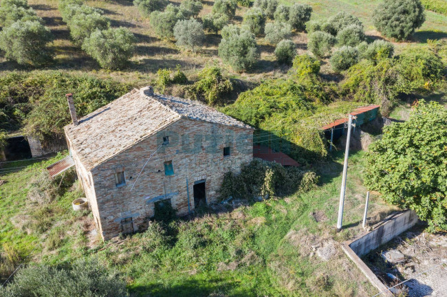 Casale in vendita a Moresco