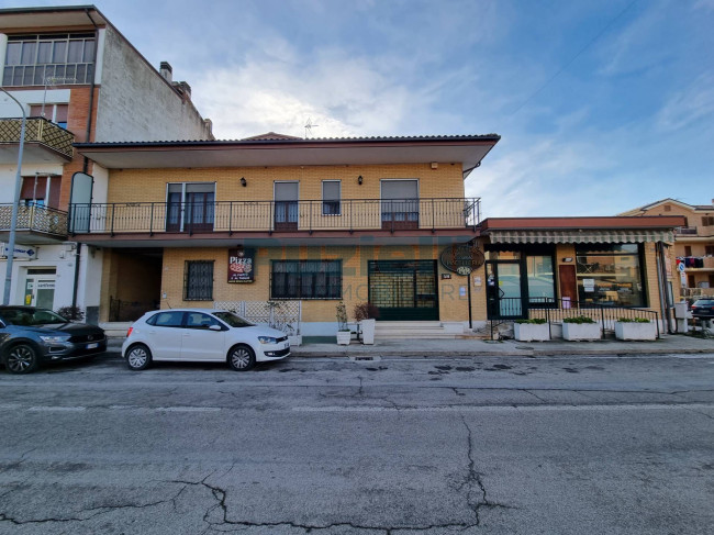 Casa indipendente in vendita a Fermo