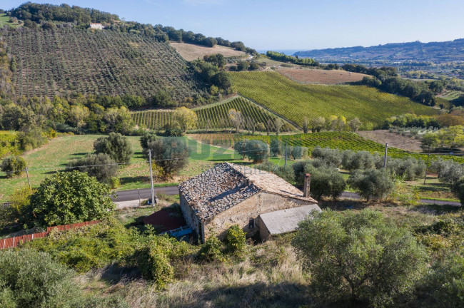 Casale in vendita a Moresco