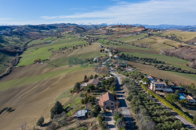 Casale in vendita a Lapedona