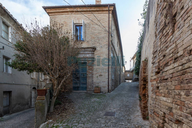  for sale in Montegiorgio