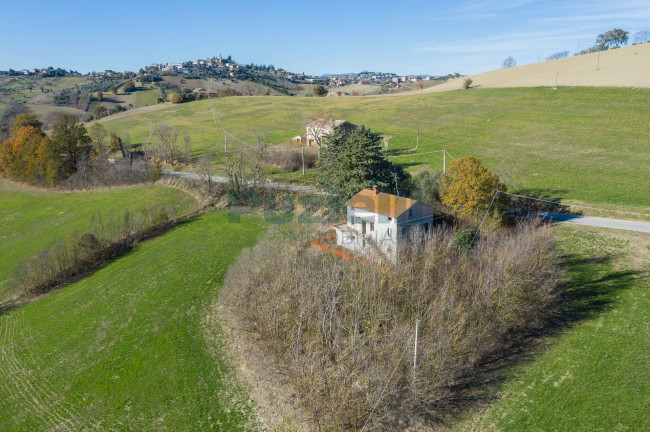 Casa singola in vendita a Monte San Pietrangeli