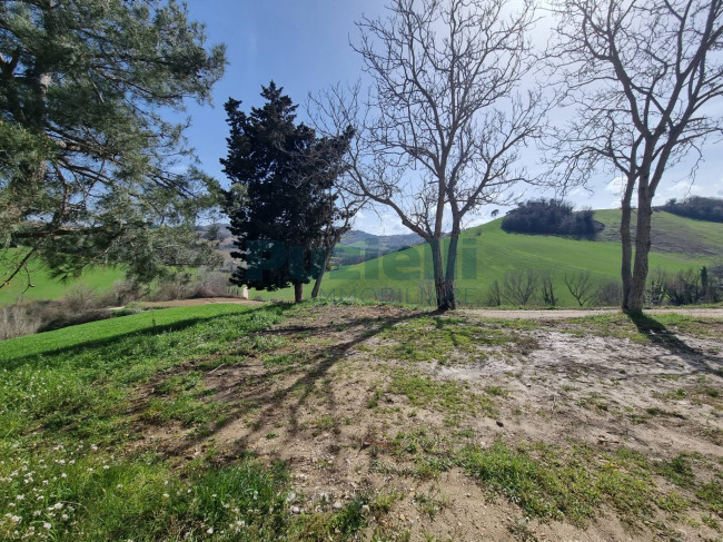 Casale in vendita a Santa Vittoria in Matenano