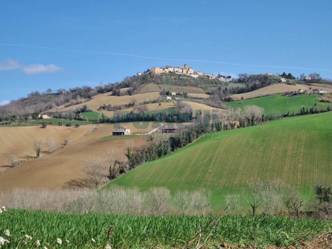 Casale in vendita a Santa Vittoria in Matenano