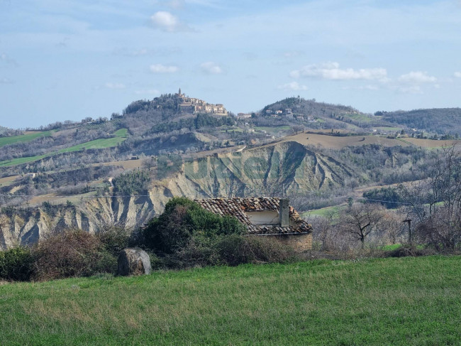 Casale in vendita a Santa Vittoria in Matenano