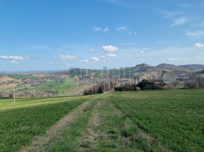 Casale in vendita a Santa Vittoria in Matenano