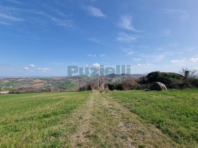 Casale in vendita a Santa Vittoria in Matenano