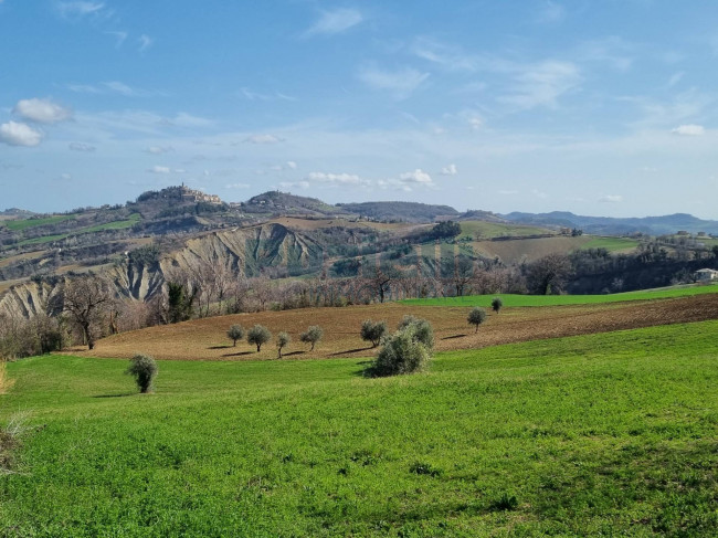 Casale in vendita a Santa Vittoria in Matenano