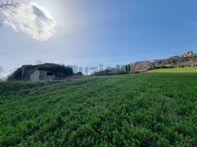 Casale in vendita a Santa Vittoria in Matenano