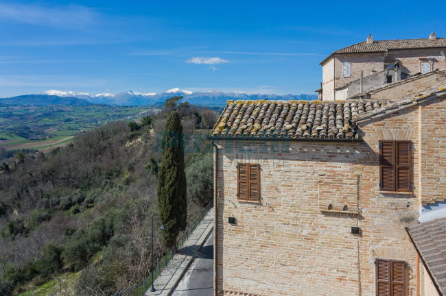 Casa indipendente in vendita a Belmonte Piceno