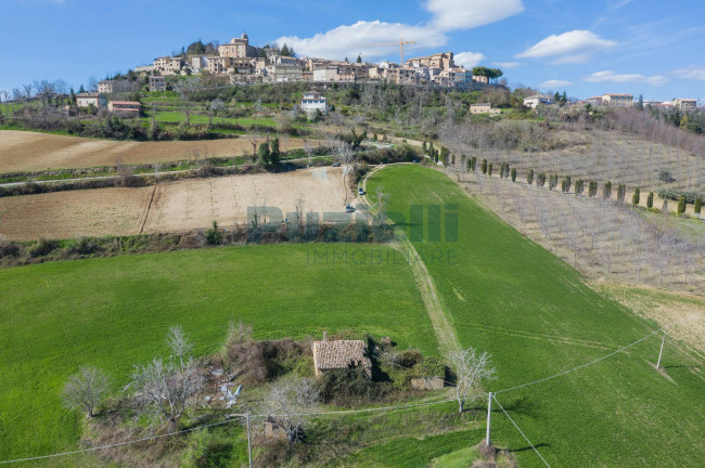 Casale in vendita a Santa Vittoria in Matenano