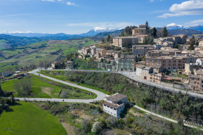  for sale in Santa Vittoria in Matenano