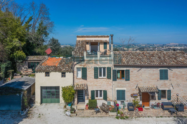 Casa indipendente in vendita a Rapagnano