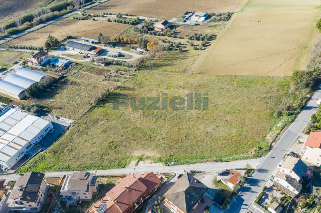 Terreno edificabile in vendita a Fermo